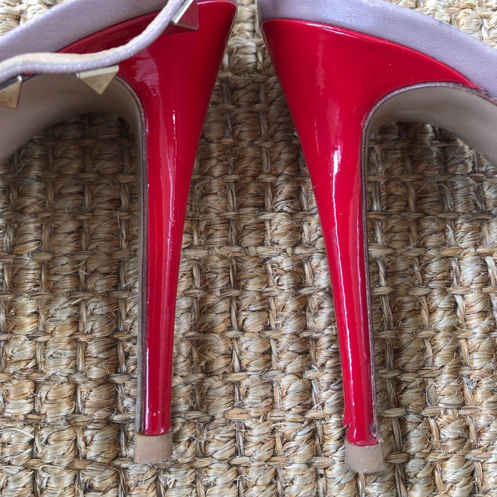 Red Valentino Rockstud Heels 40 - Picture 3 of 7